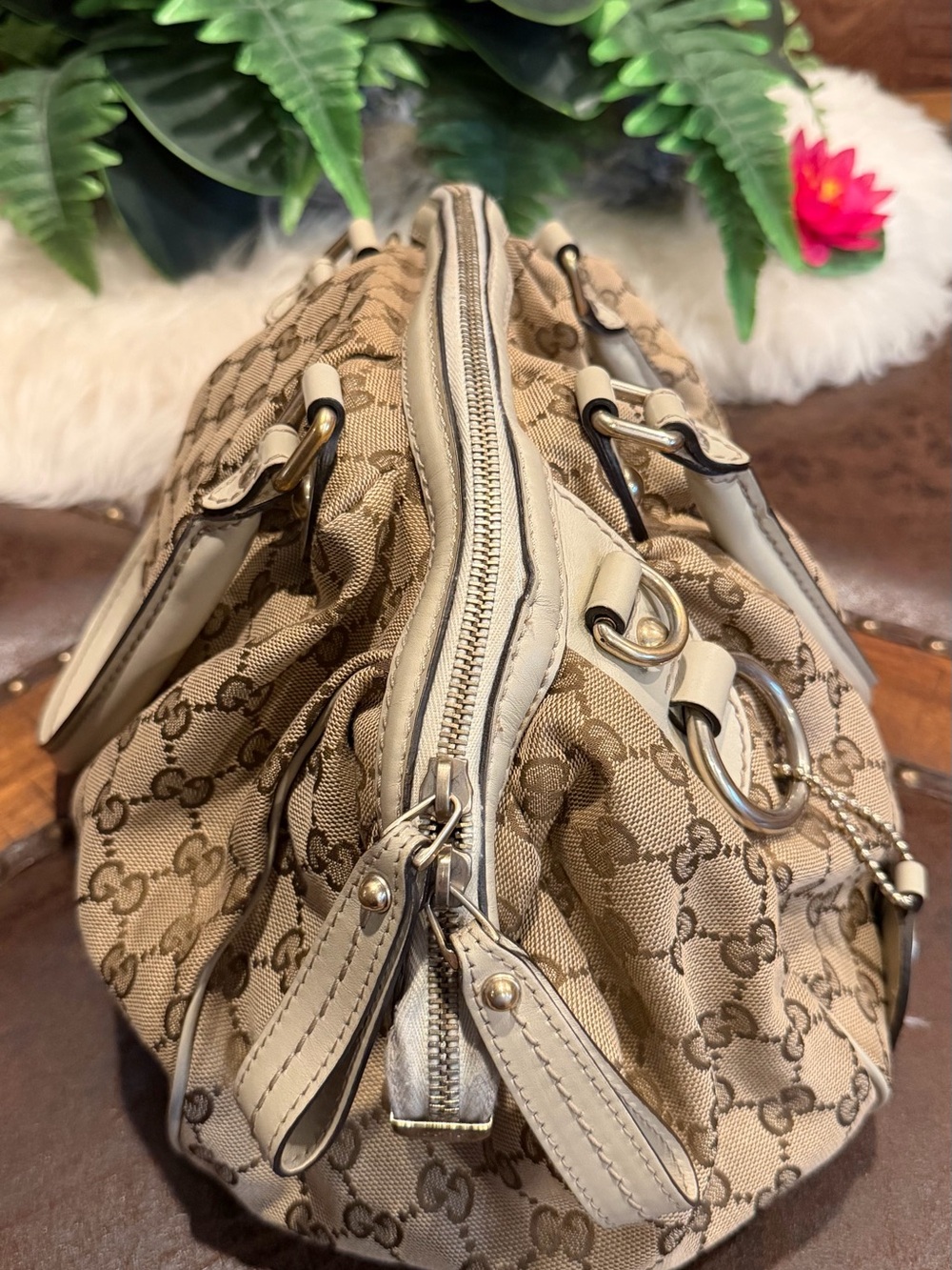 Gucci Beige GG Canvas Dome Satchel with Ivory Trim - Picture 7 of 16